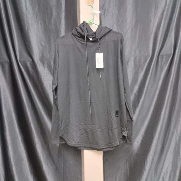 Black Sweatshirt Hoodie for Effortless Style - Picture 8 of 12